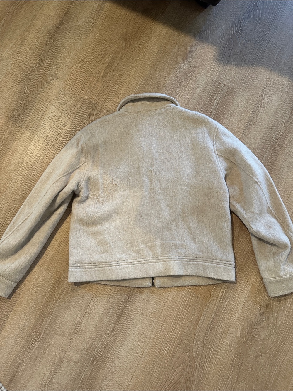 Thread and supply jacket - Picture 5 of 6